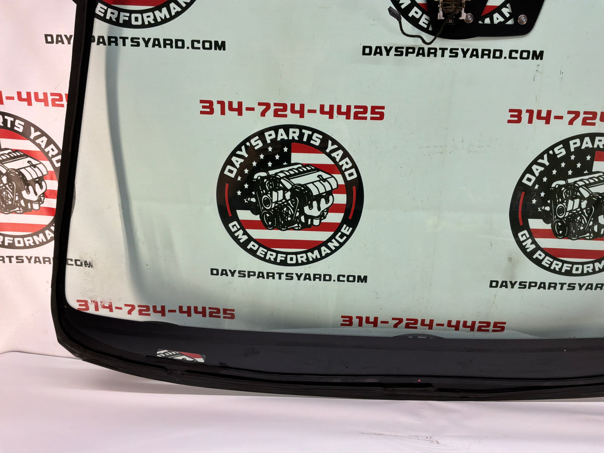 2014 Chevy SS Sedan Front Windshield Glass Window OEM LOCAL PICK UP