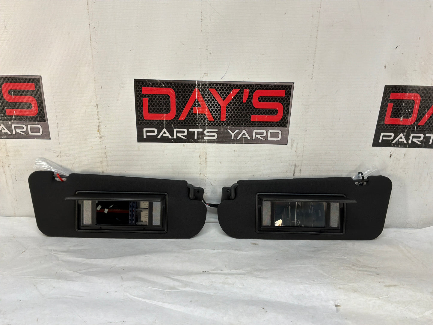 2004 Pontiac GTO RH & LH Sun Visors Sunvisors w/ Clips OEM