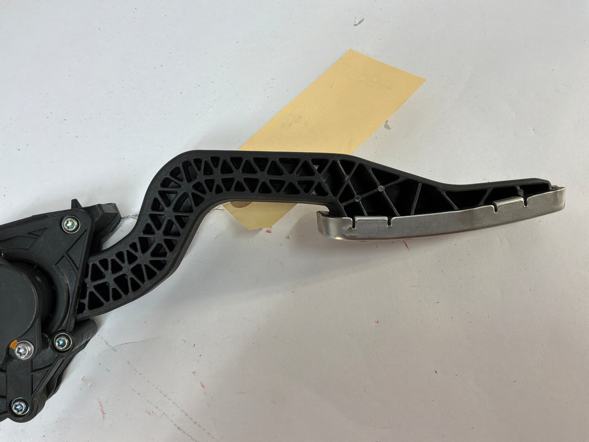 2016 Chevy SS Sedan Fuel Gas Accelerator Pedal OEM