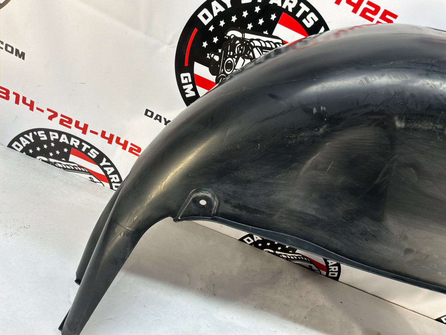 2008 Pontiac G8 Base LH Driver Rear Fender Wheelhouse Well Liner OEM