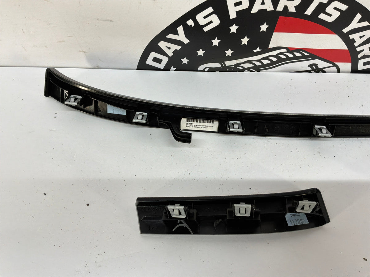 REPICTURE W/ TRIM OFF CENTER CONSOLE2009 Cadillac CTS-V Sedan Carbon Fiber Dash Trim Panel Molding Inserts OEM - Day's Parts Yard