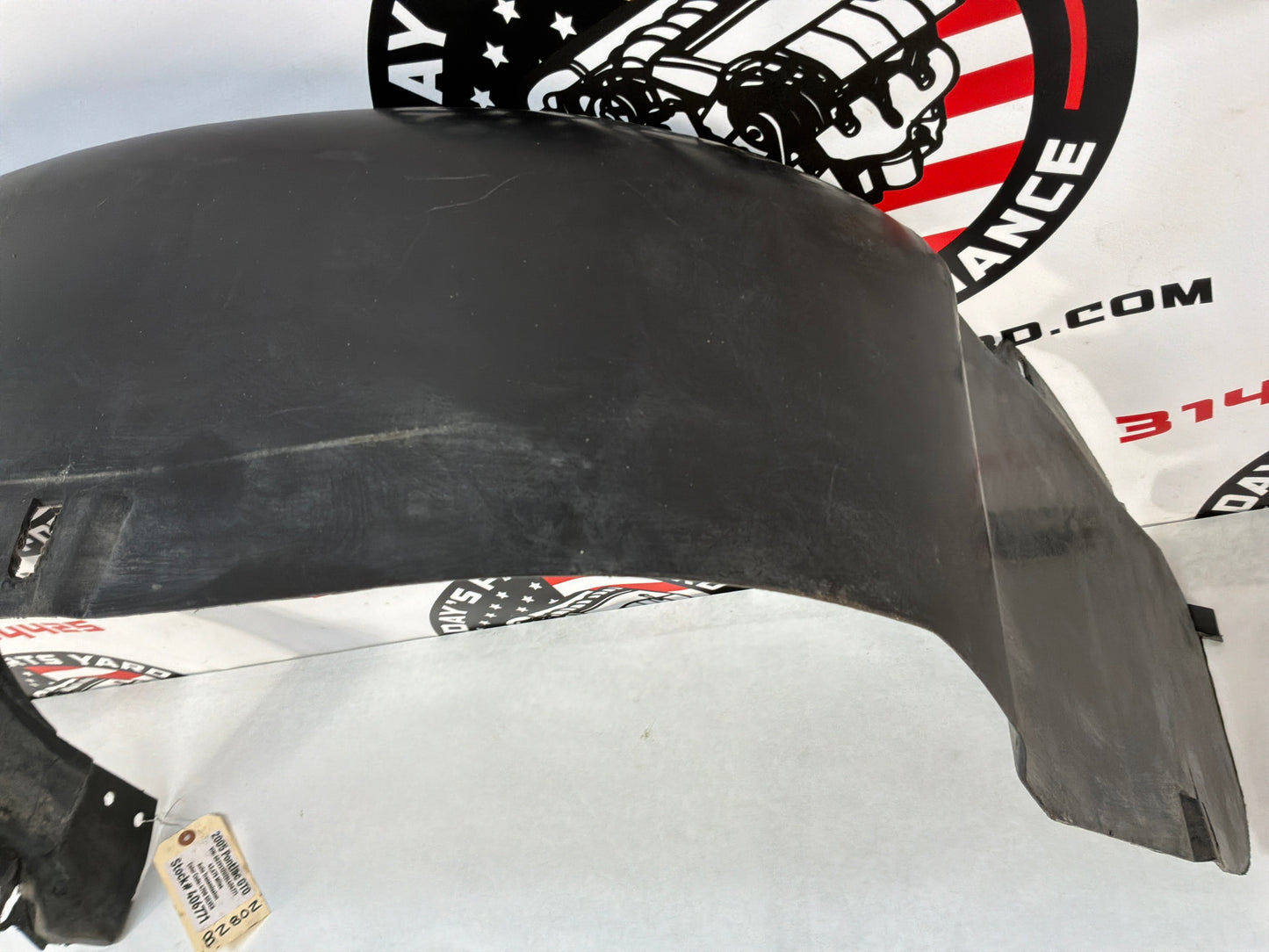 2005 Pontiac GTO LH Driver Front Fender Wheel House Well Liner OEM
