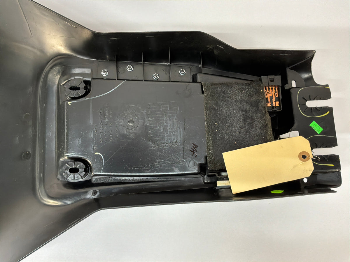 2002 Chevy C5 Corvette Center Console Arm Rest Assembly OEM