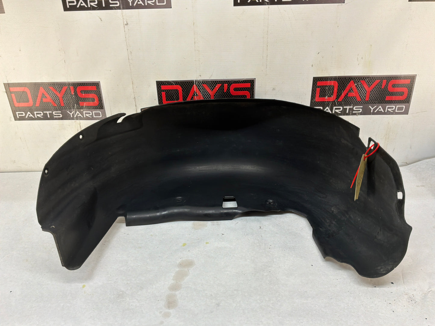 2008 Pontiac G8 GT RH Passenger Rear Fender Wheelhouse Well Liner OEM