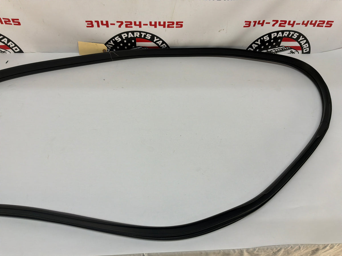 2014 Chevy SS Sedan LH Driver Front Door Weather Strip Rubber Seal OEM