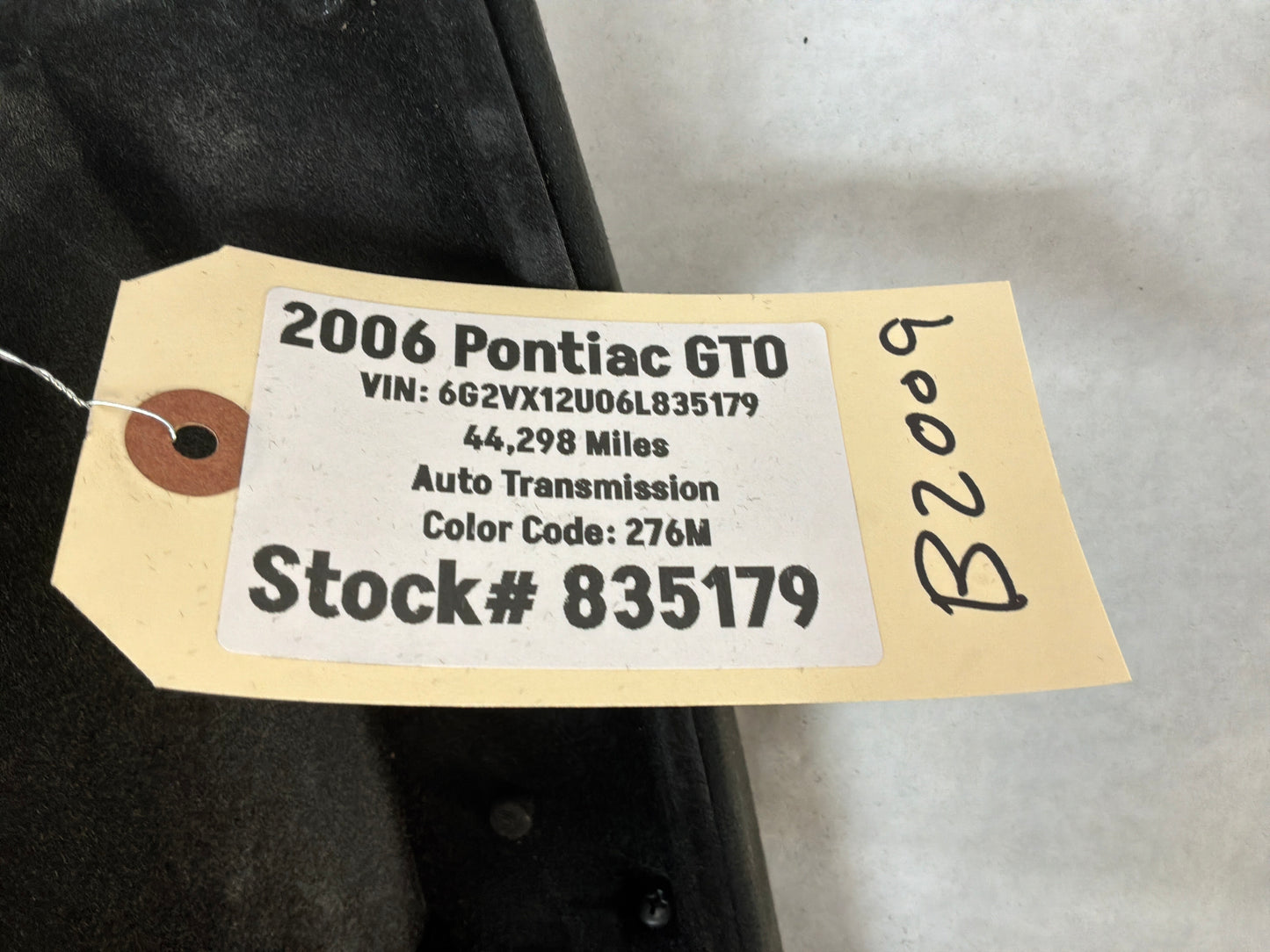 2006 Pontiac GTO Glove Box Assembly Compartment Black Suede OEM
