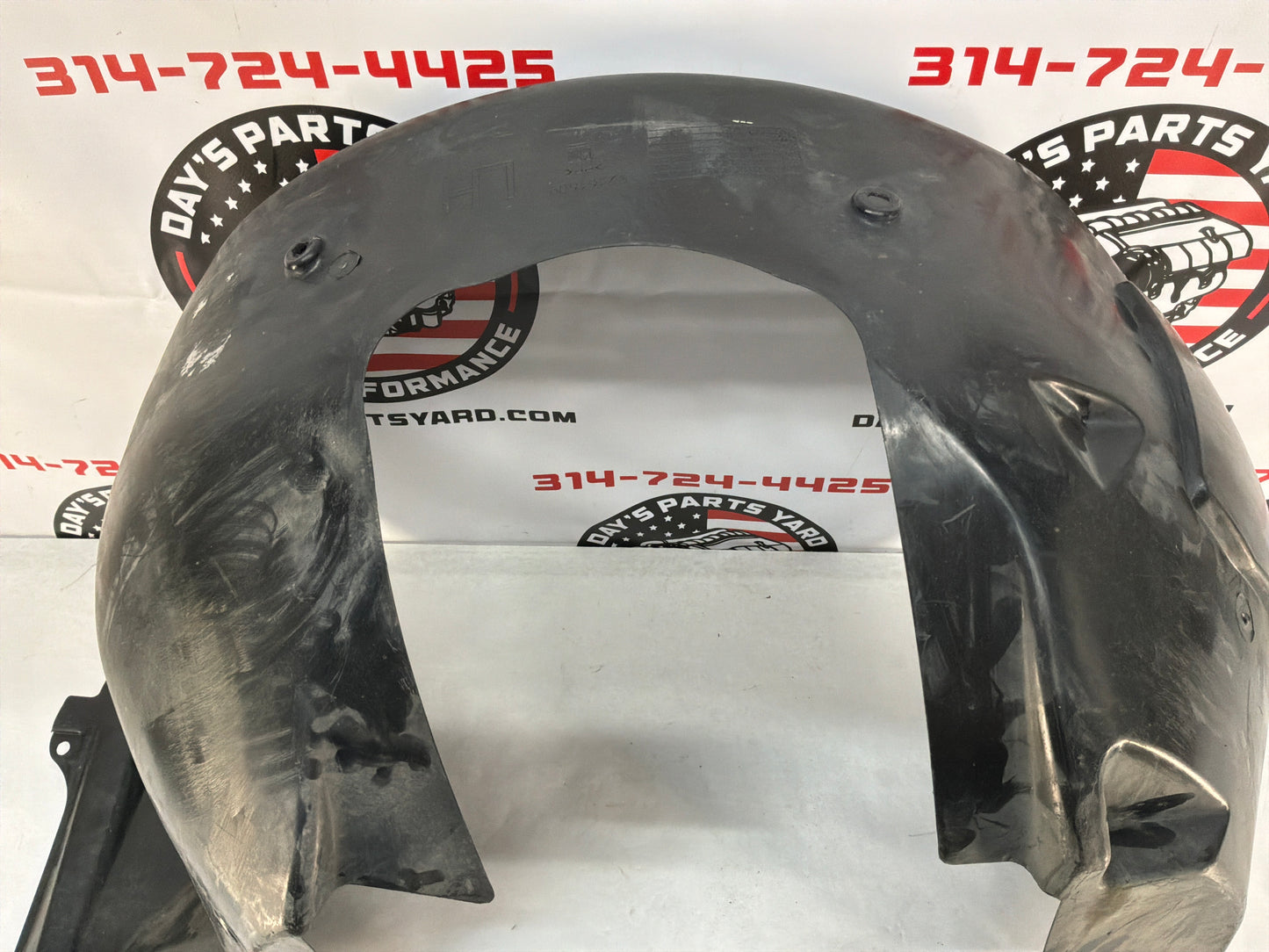 2008 Pontiac G8 Base LH Driver Front Fender Wheel Well Liner House OEM