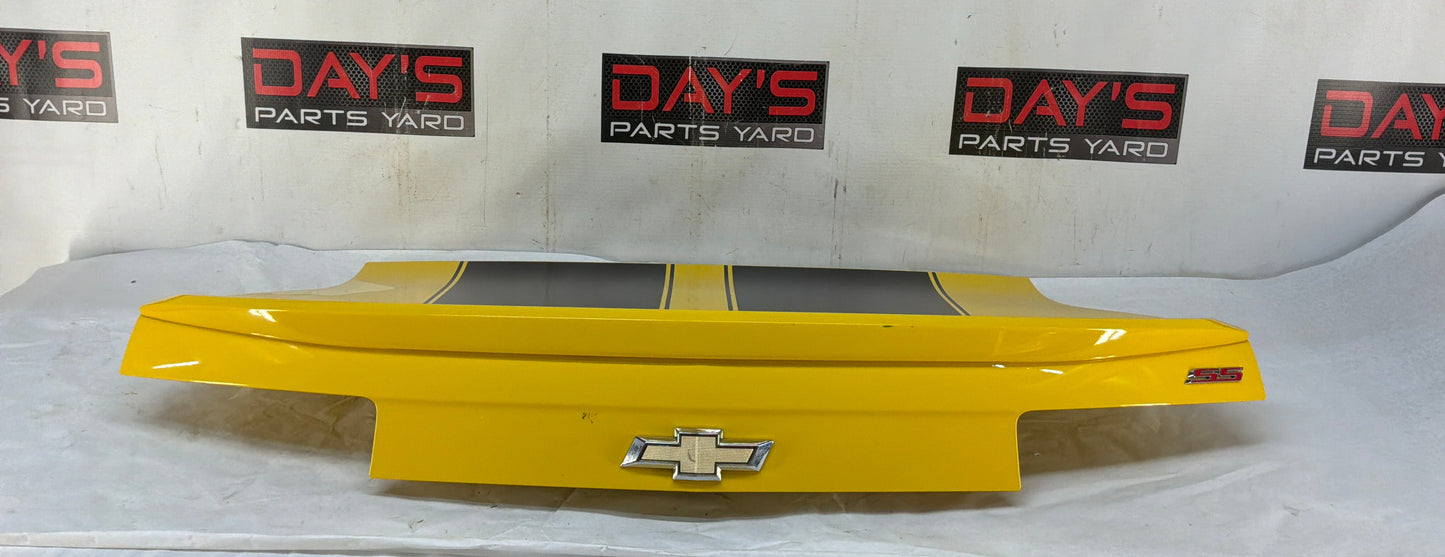 Trunk deck lid - Day's Parts Yard