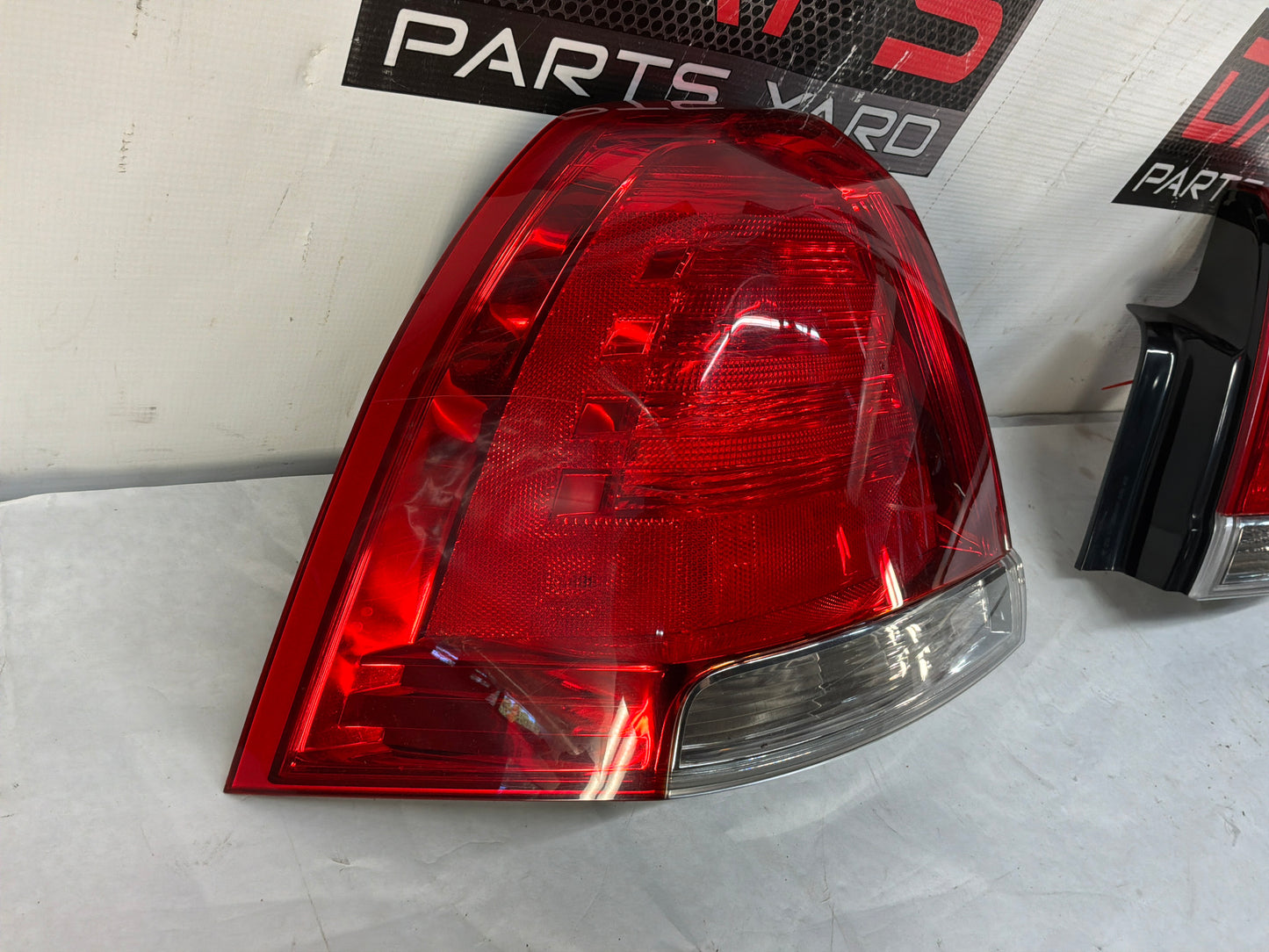 2016 Chevy Caprice PPV LH Driver Tail Light Taillight Lamp OEM