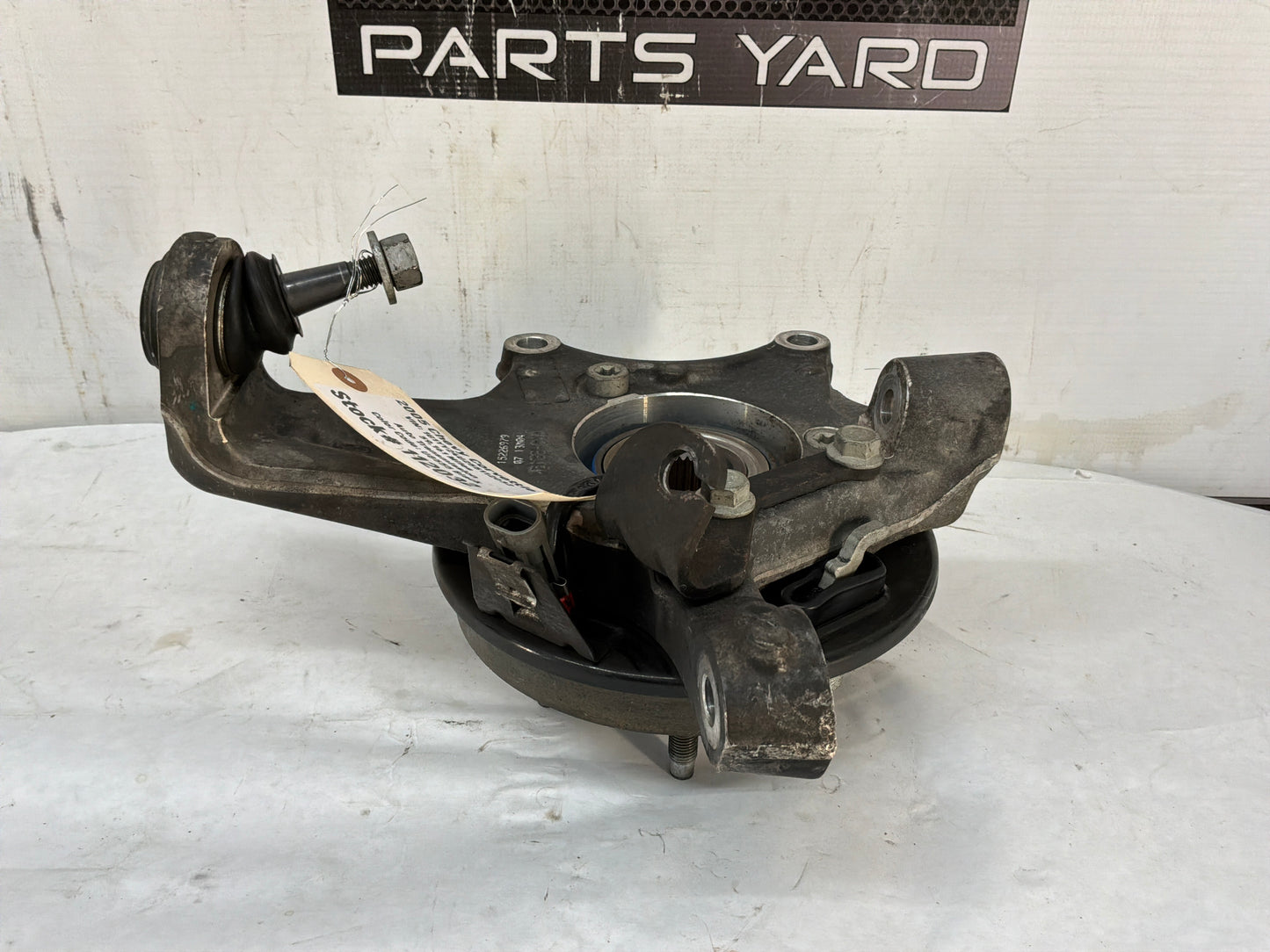 Lh rear spindle - Day's Parts Yard
