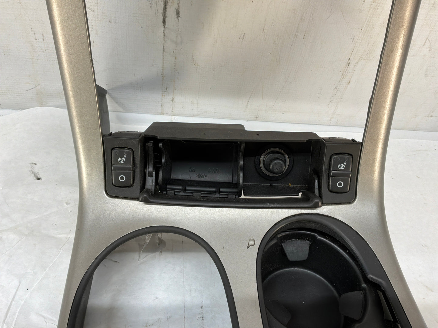 Radio bezel - Day's Parts Yard