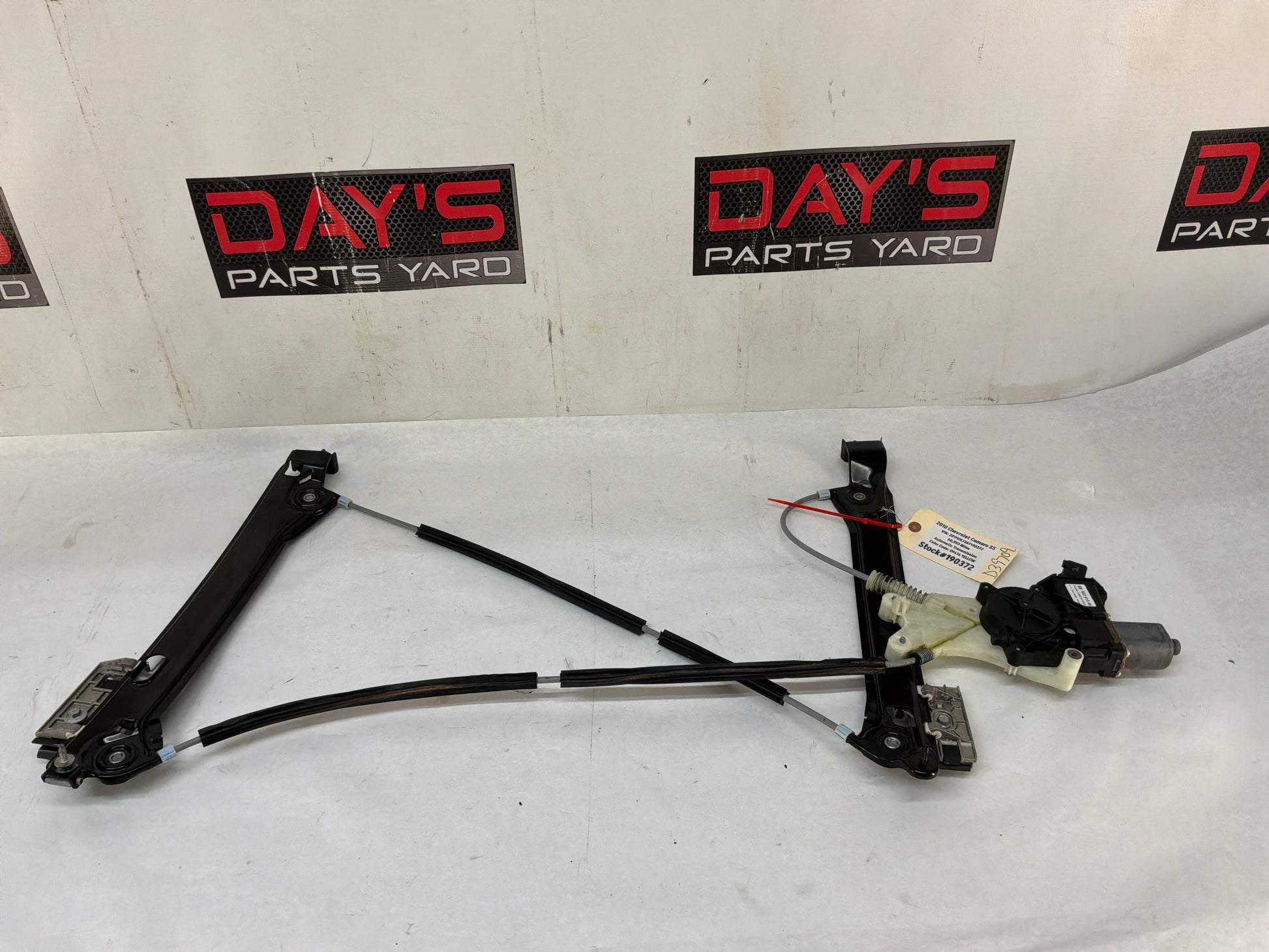 Rh front window regulator - Day's Parts Yard