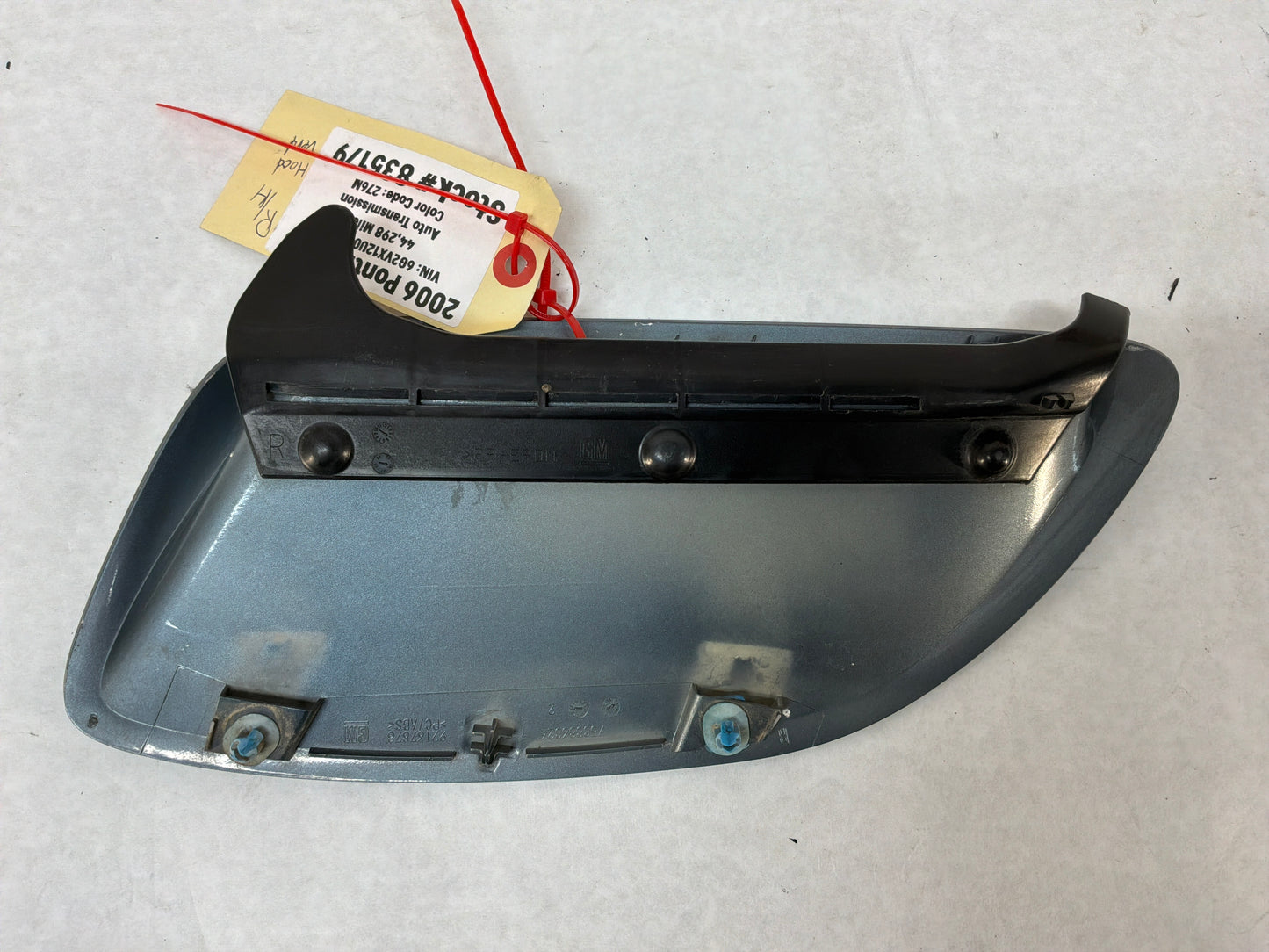 2006 Pontiac GTO Rh Hood Vent OEM