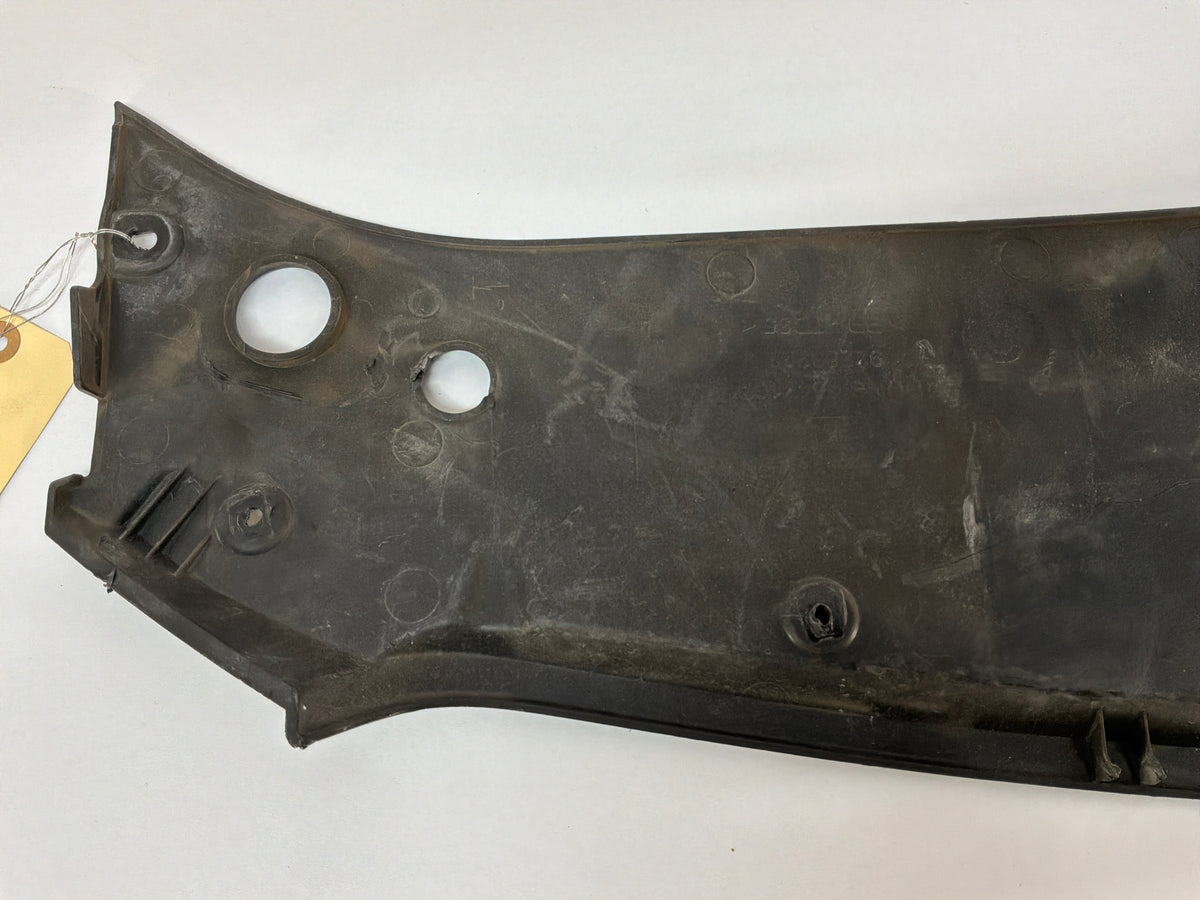 2014 Chevy SS Sedan Radiator Core Support Grille Cover Sight Shield OEM