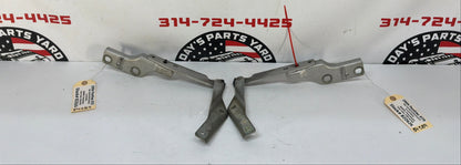 2006 Pontiac GTO RH & LH Hood Hinges Set OEM