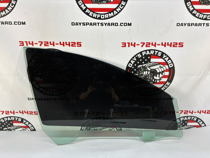 2014 Chevy SS Sedan RH Passenger Front Door Window Glass OEM