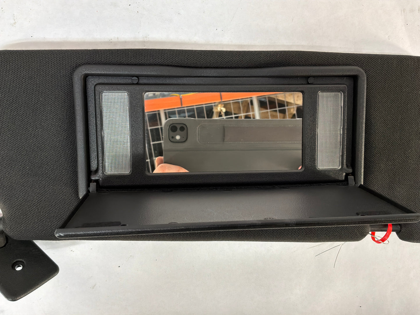 2008 Pontiac G8 Base RH & LH Sunvisor Sun Visor Shade OEM