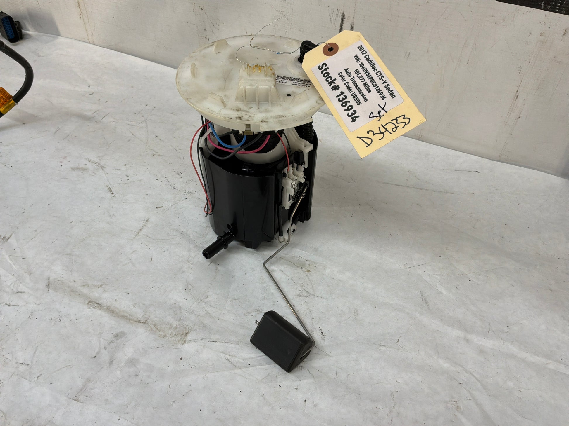 Fuel pump and level - Day's Parts Yard