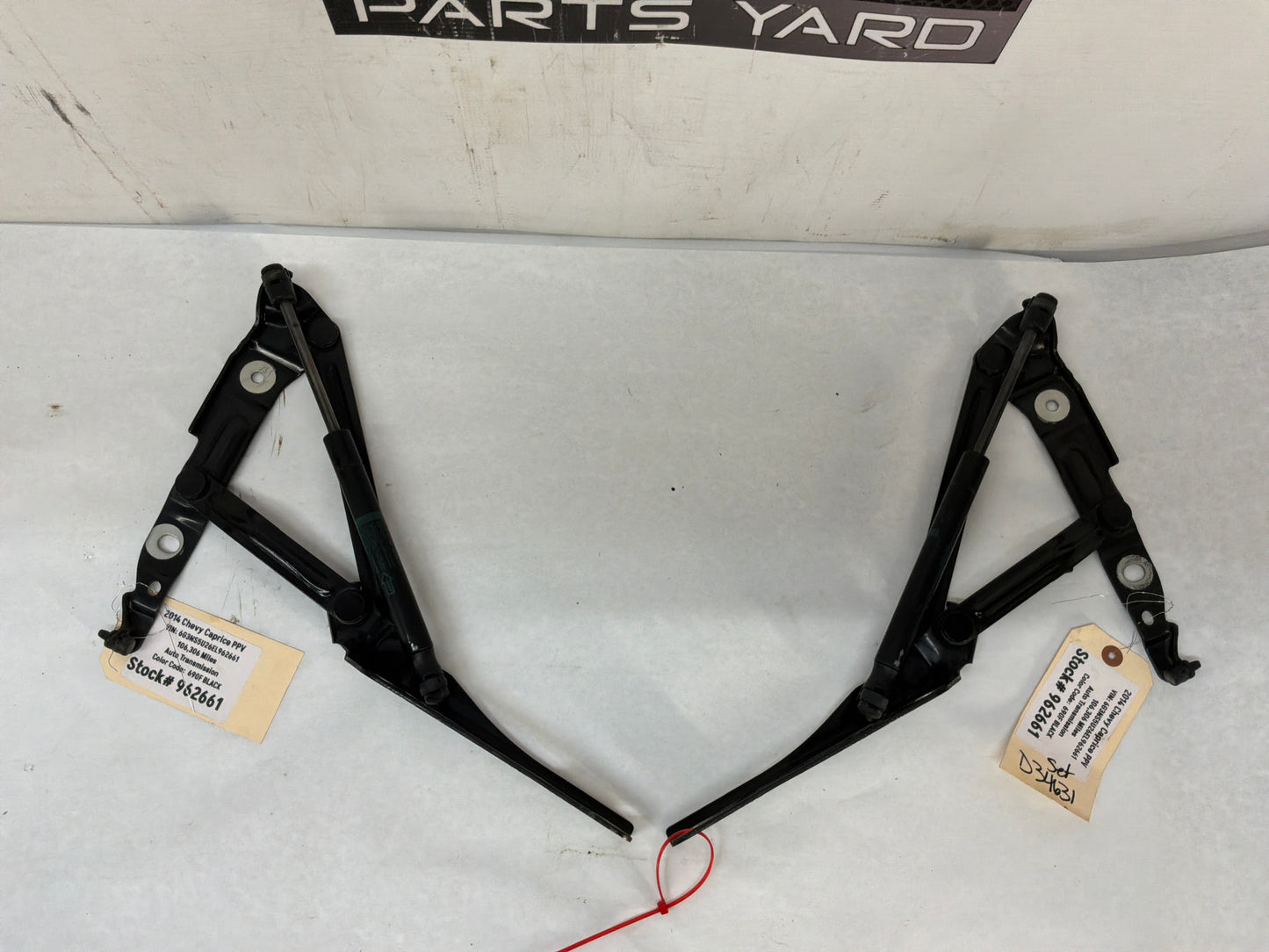 Trunk hinges - Day's Parts Yard
