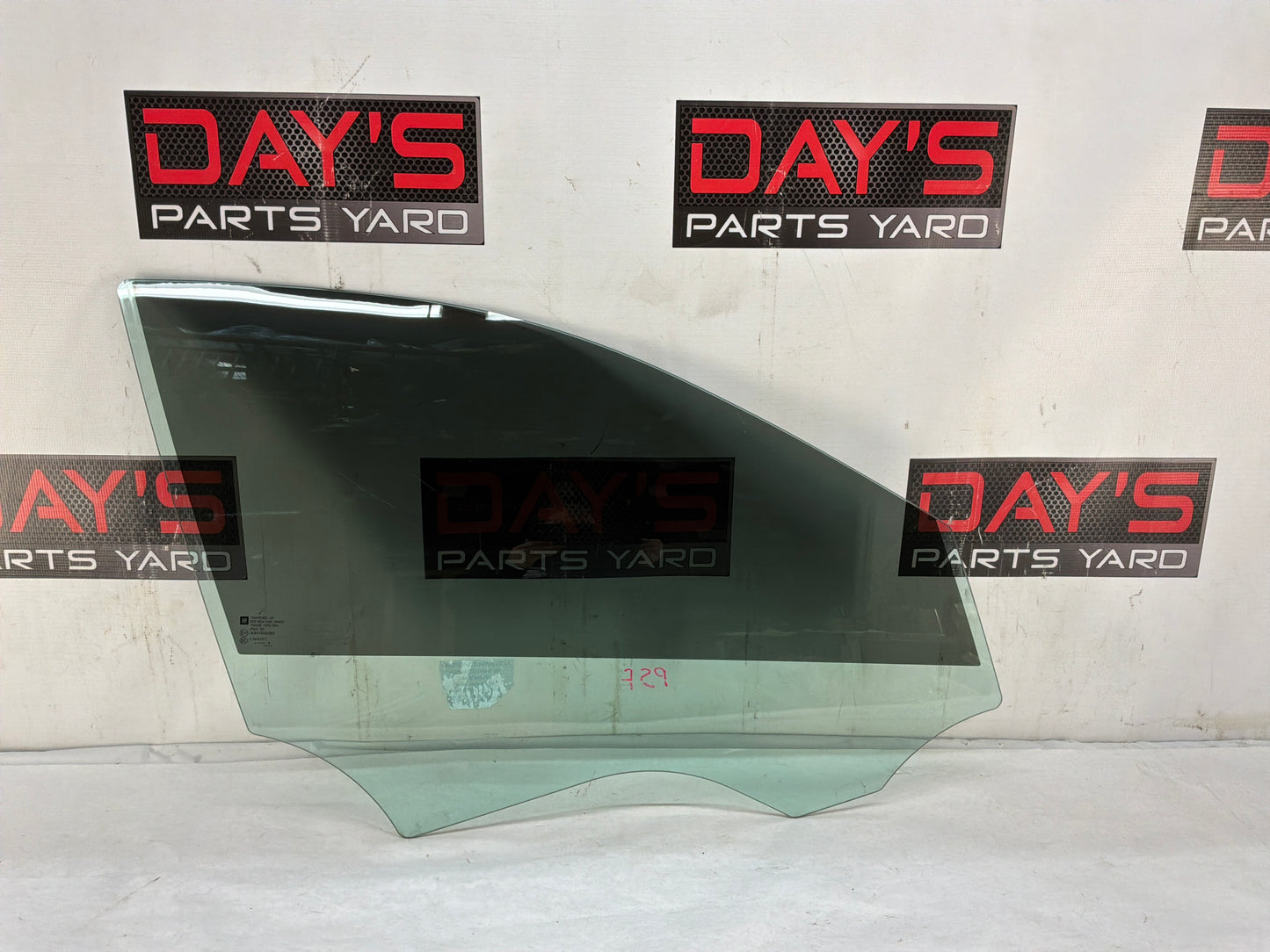 Glass - Day's Parts Yard
