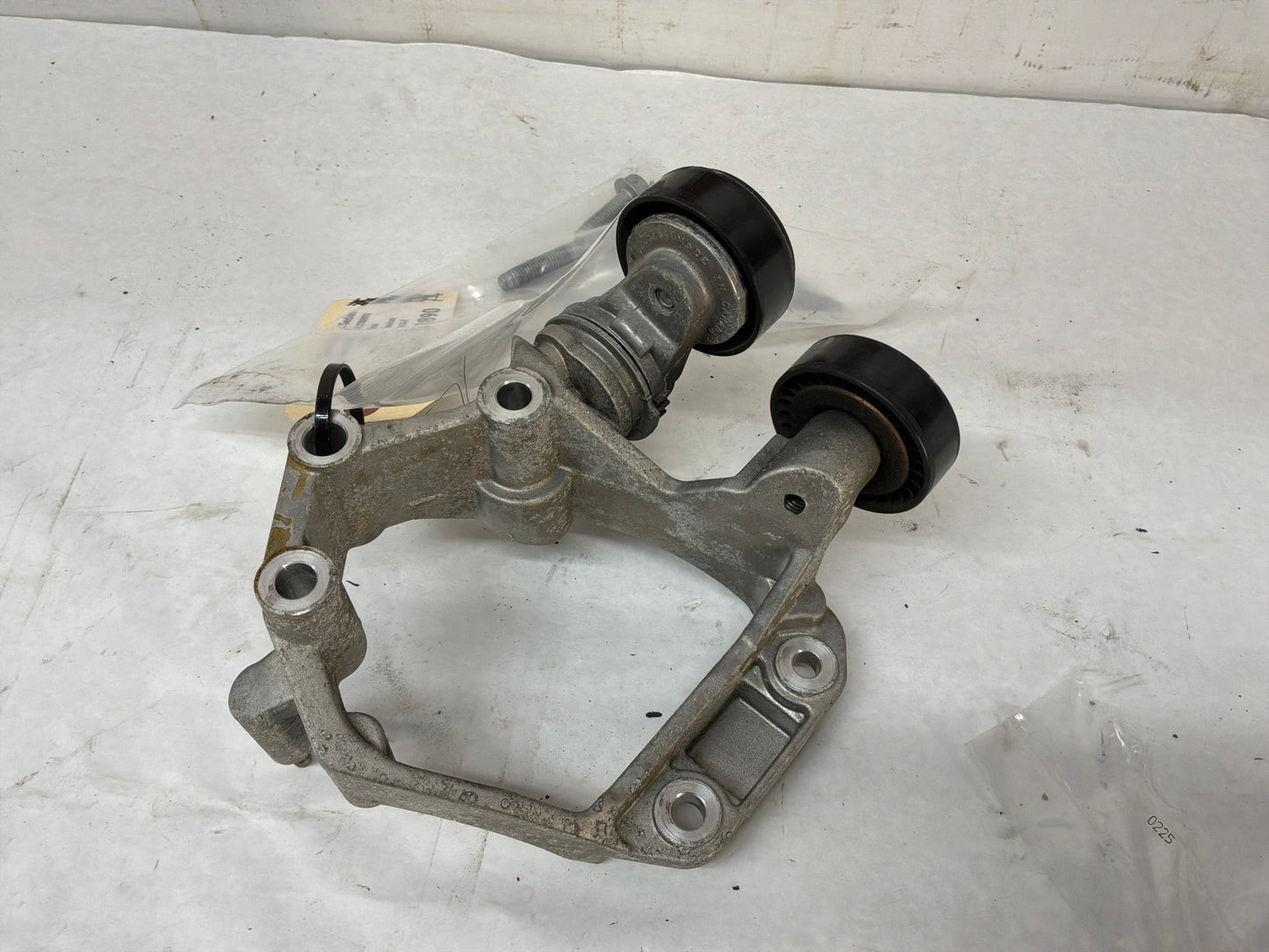 Ac bracket - Day's Parts Yard
