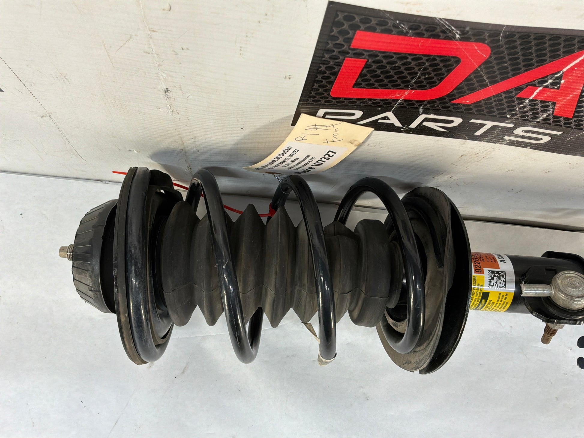 2016 Chevy SS Sedan RH Passenger Front Suspension Magnetic Ride Strut Shock Assembly OEM - Day's Parts Yard