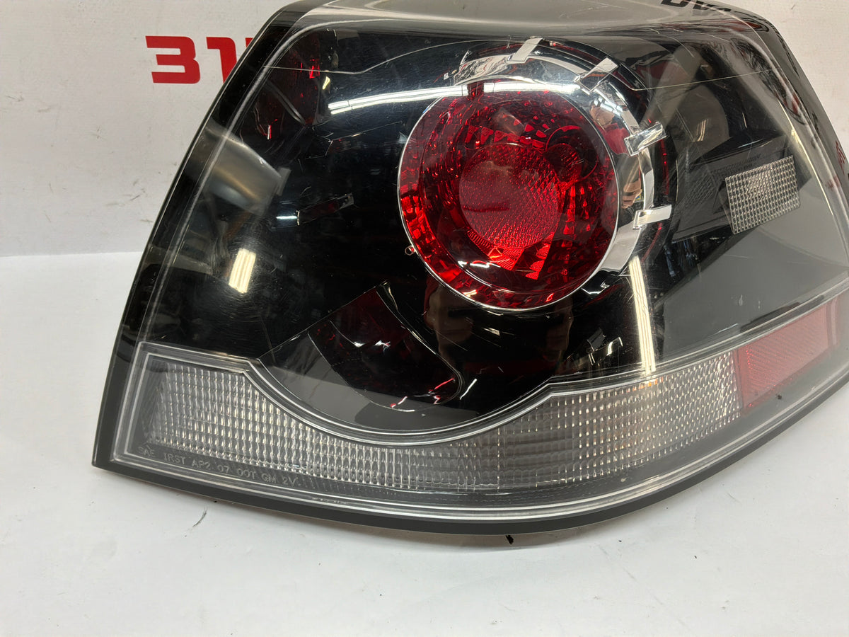 Rh taillight - Day's Parts Yard