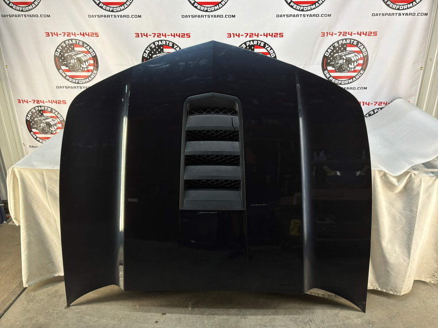 2014 Chevy Camaro SS Hood w/ Scoop Vent Grille Insert OEM