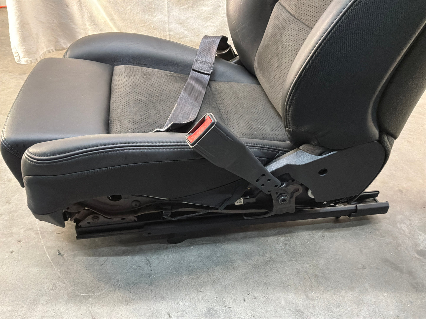 2016 Cadillac CTS-V Seats Recaro Leather Suede Seats Front & Rear OEM