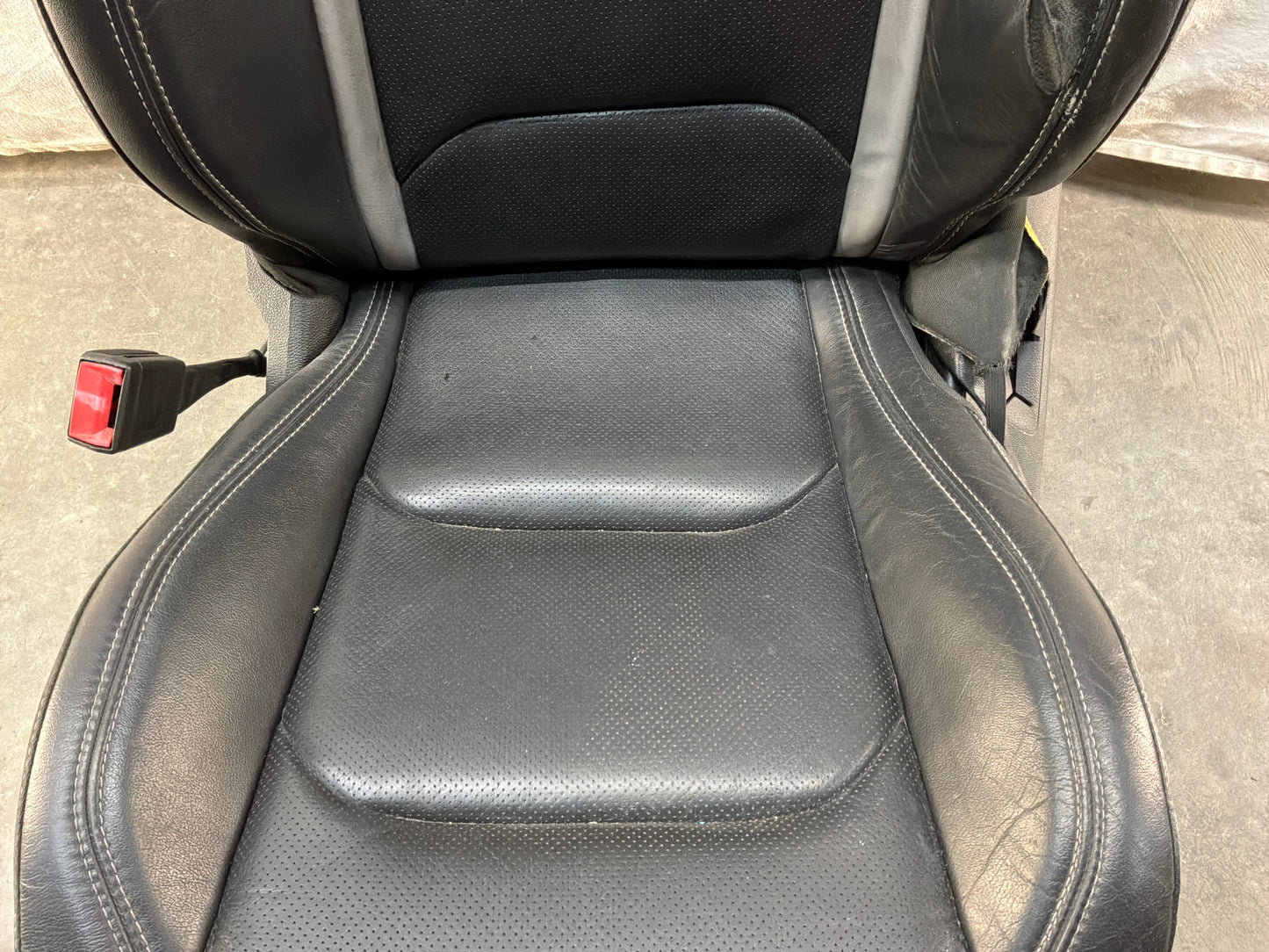2019 Chevy Camaro SS LH Driver Front Leather Seat OEM
