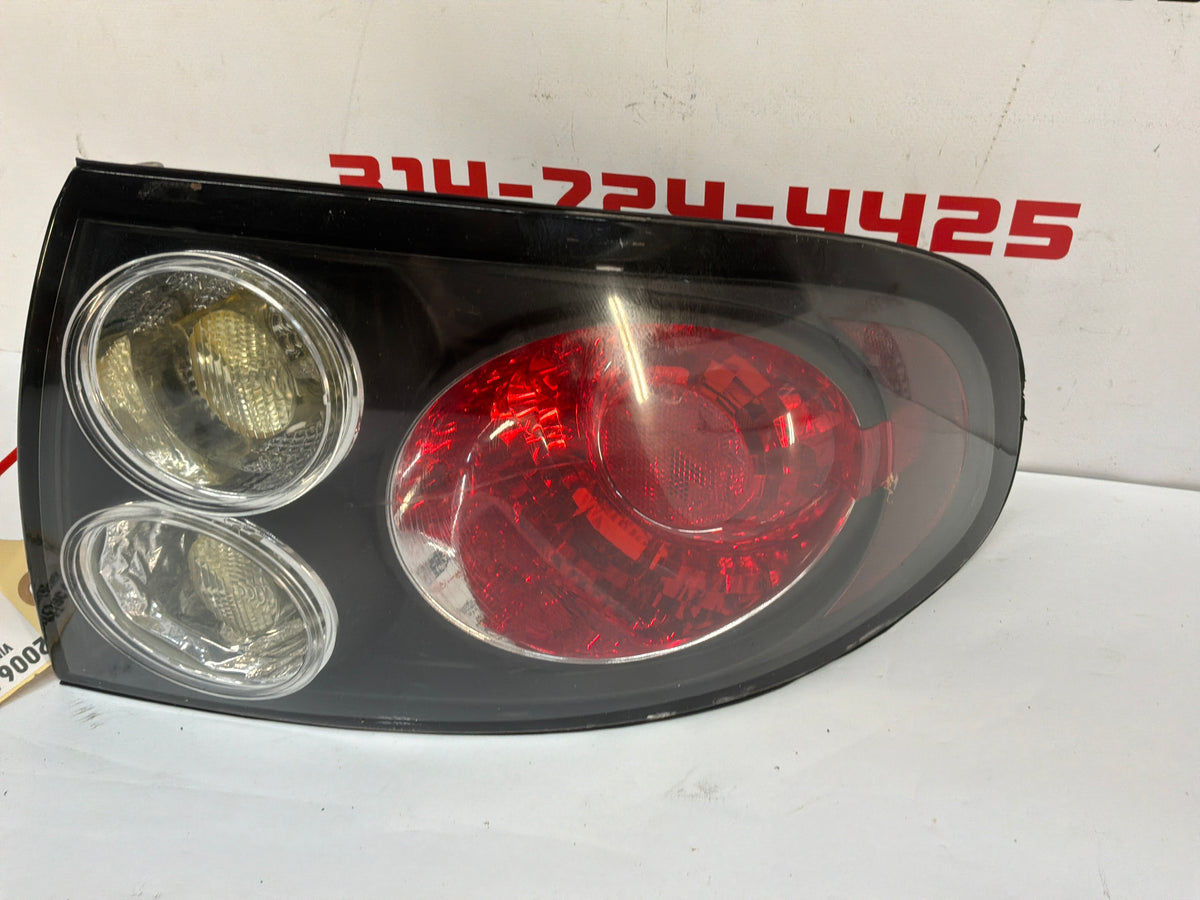 2006 Pontiac GTO RH Passenger Tail Light Taillight Lamp OEM