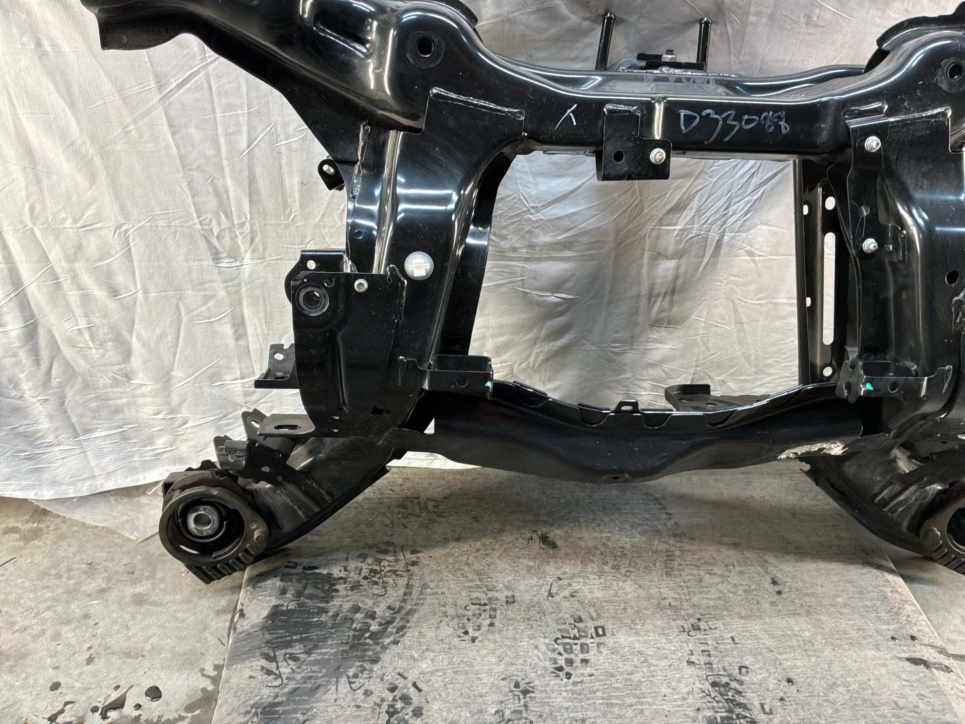 Rear cradle - Day's Parts Yard