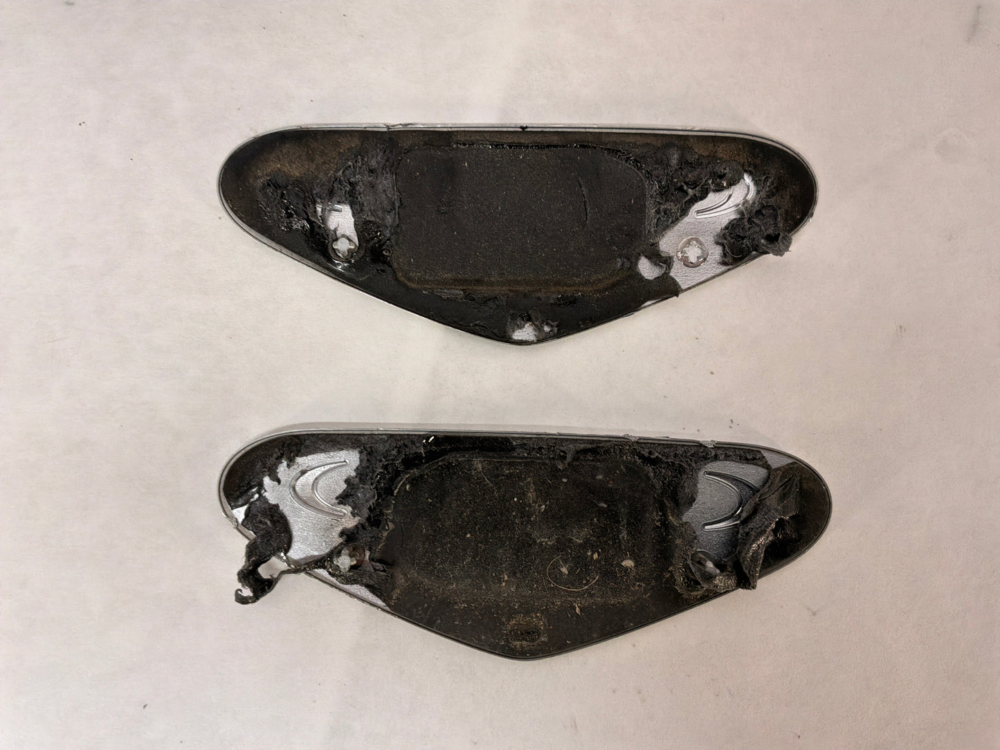 2005 Pontiac GTO Fender Badge Emblem OEM