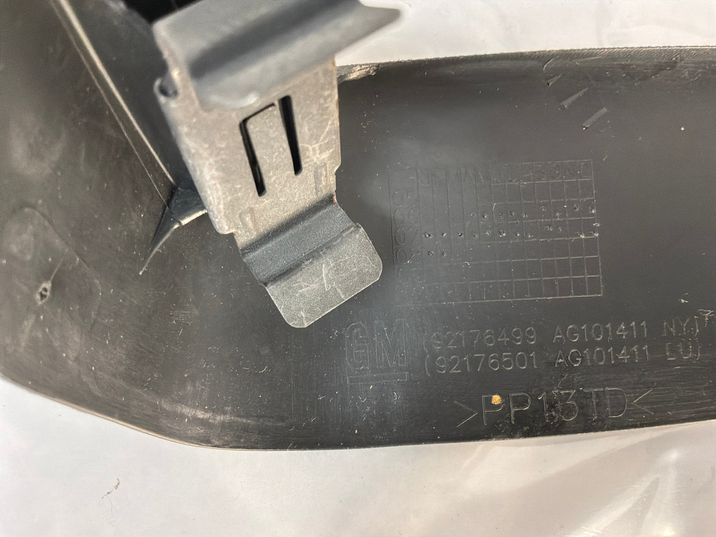 Lh seat trim - Day's Parts Yard