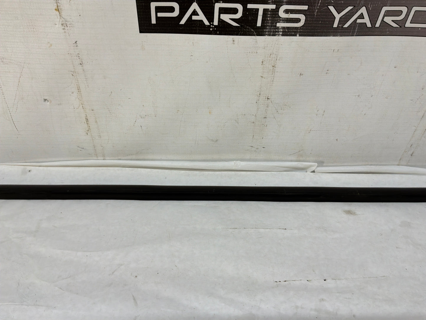 2004 Pontiac GTO Rocker Molding Side Skirt Rubber Weather Strip Seal OEM