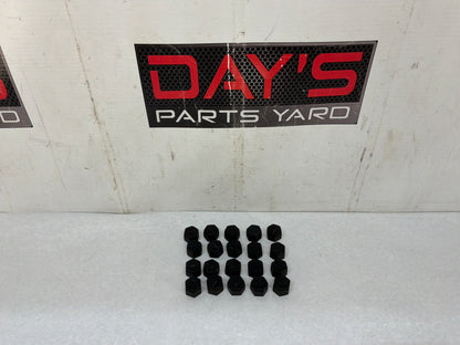 2008 Pontiac G8 GT Lug Nut Cover Set OEM