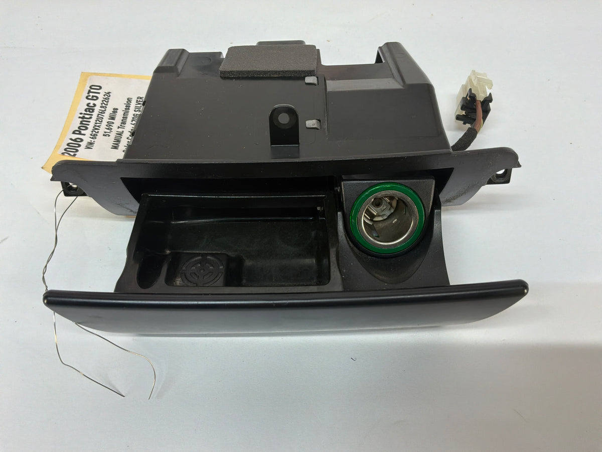 2006 Pontiac GTO Radio Ashtray Compartment Smokers Package 92104548 OEM