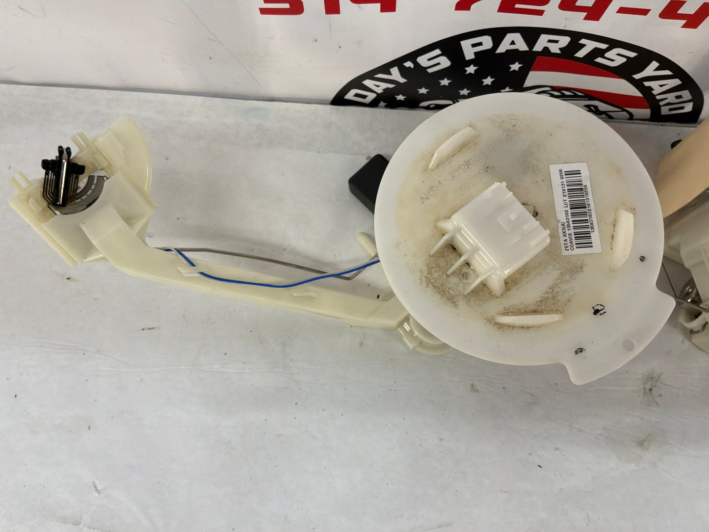 2014 Chevy SS Sedan Fuel Pump and Level Sending Unit Assembly OEM