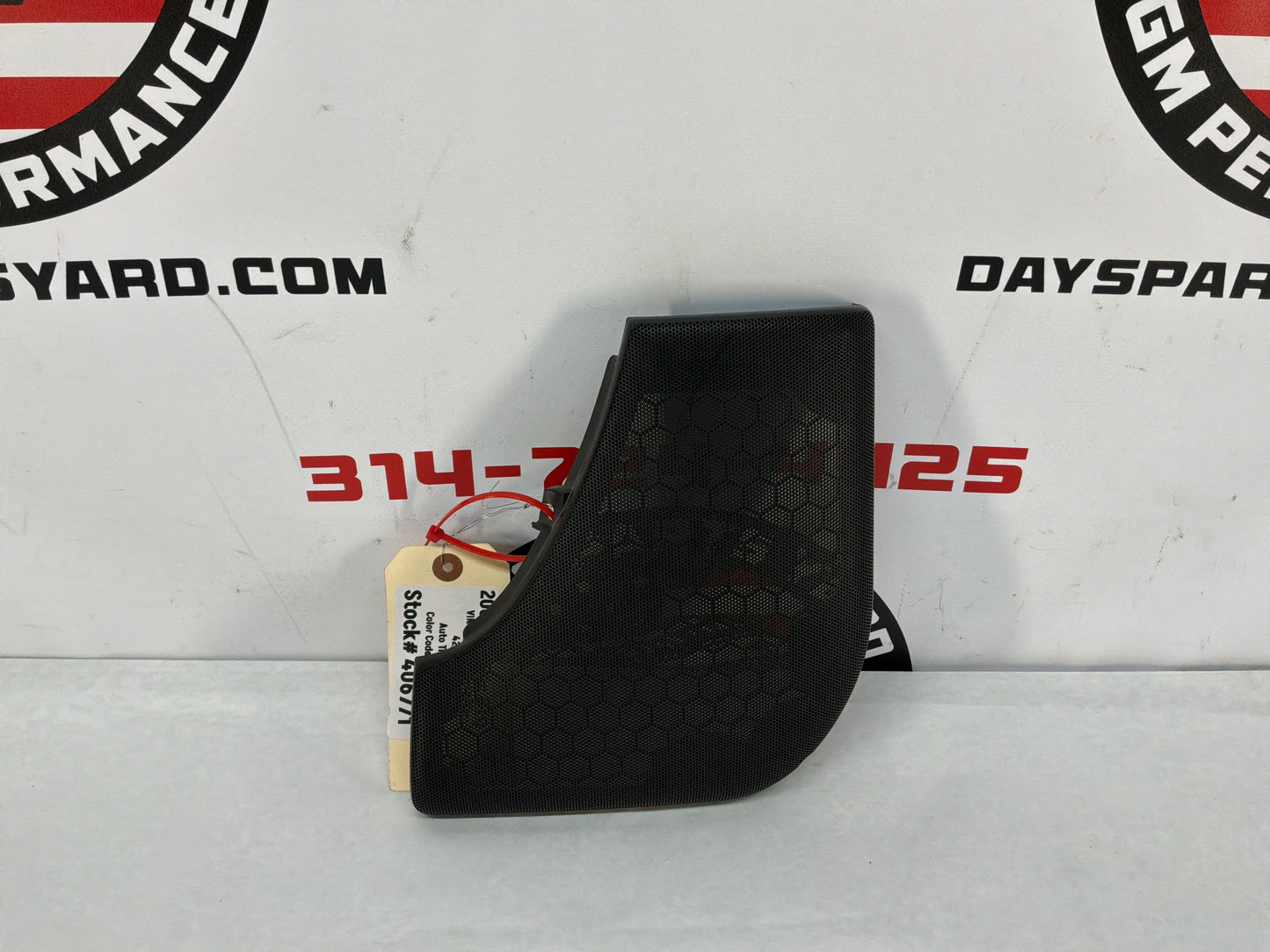 2005 Pontiac GTO RH Passenger Door Panel Speaker Grill OEM