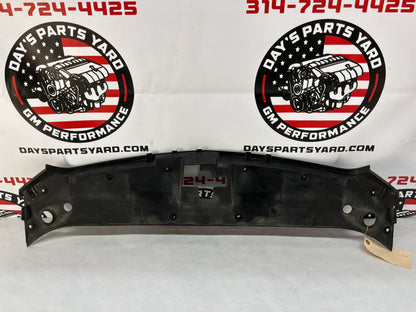 2017 Chevy SS Sedan Radiator Core Support Grille Cover Sight Shield OEM