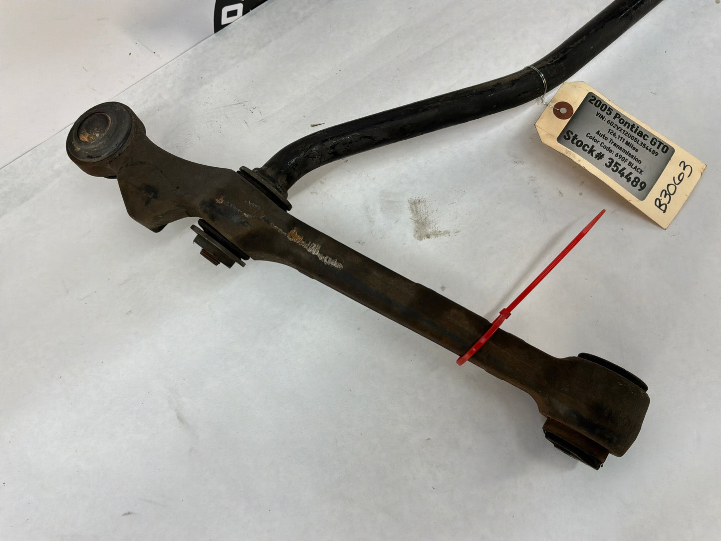 2005 Pontiac GTO RH Passenger Front Suspension Lower Control Arm Radius Rod OEM