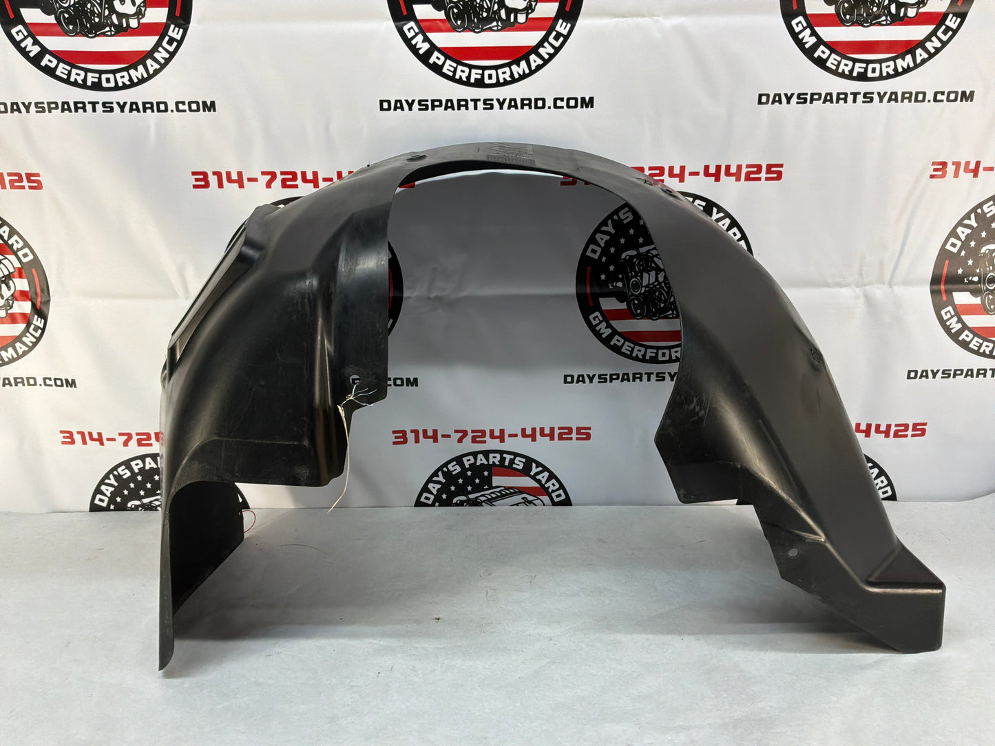 2013 Chevy Camaro 1LE RH Passenger Front Fender Wheel House Well Liner OEM