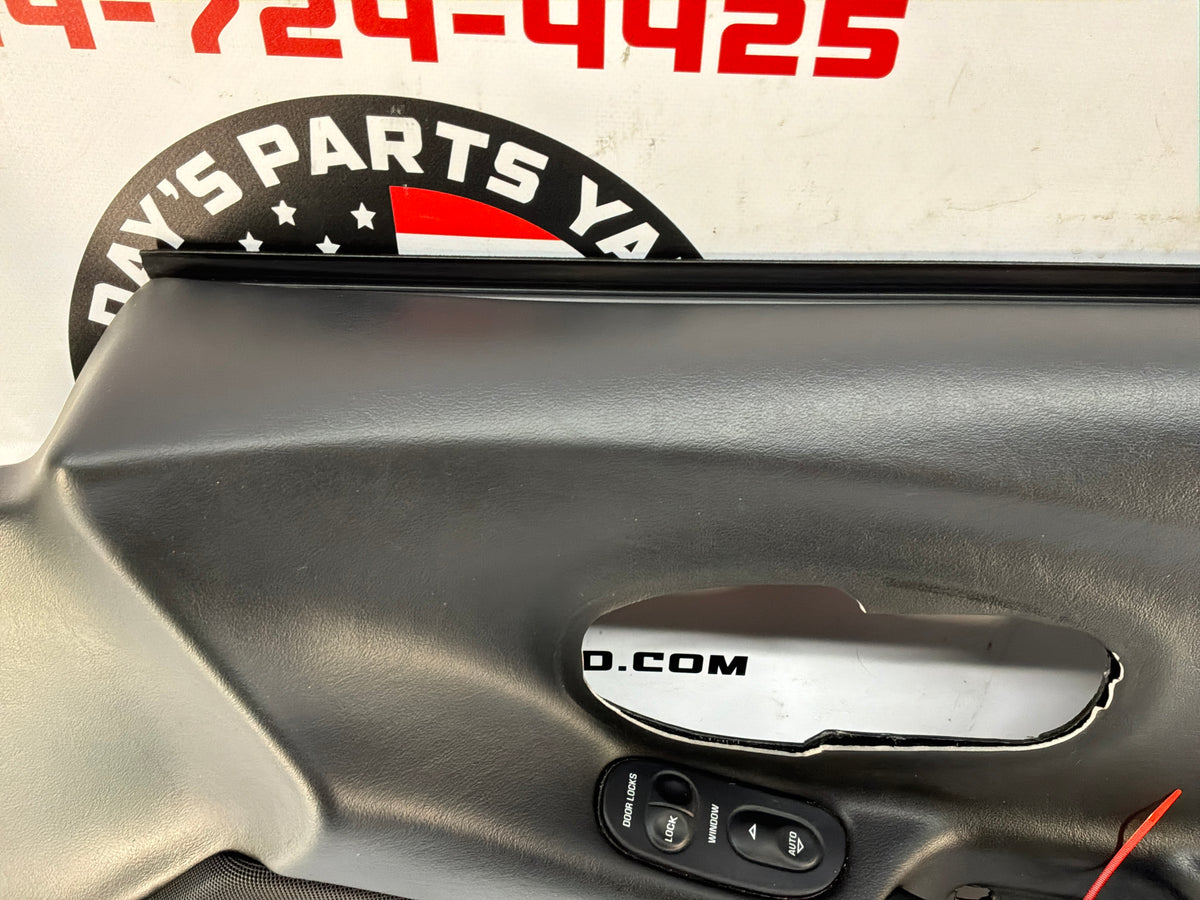 2002 Chevy C5 Corvette RH Passenger Front Interior Door Panel OEM
