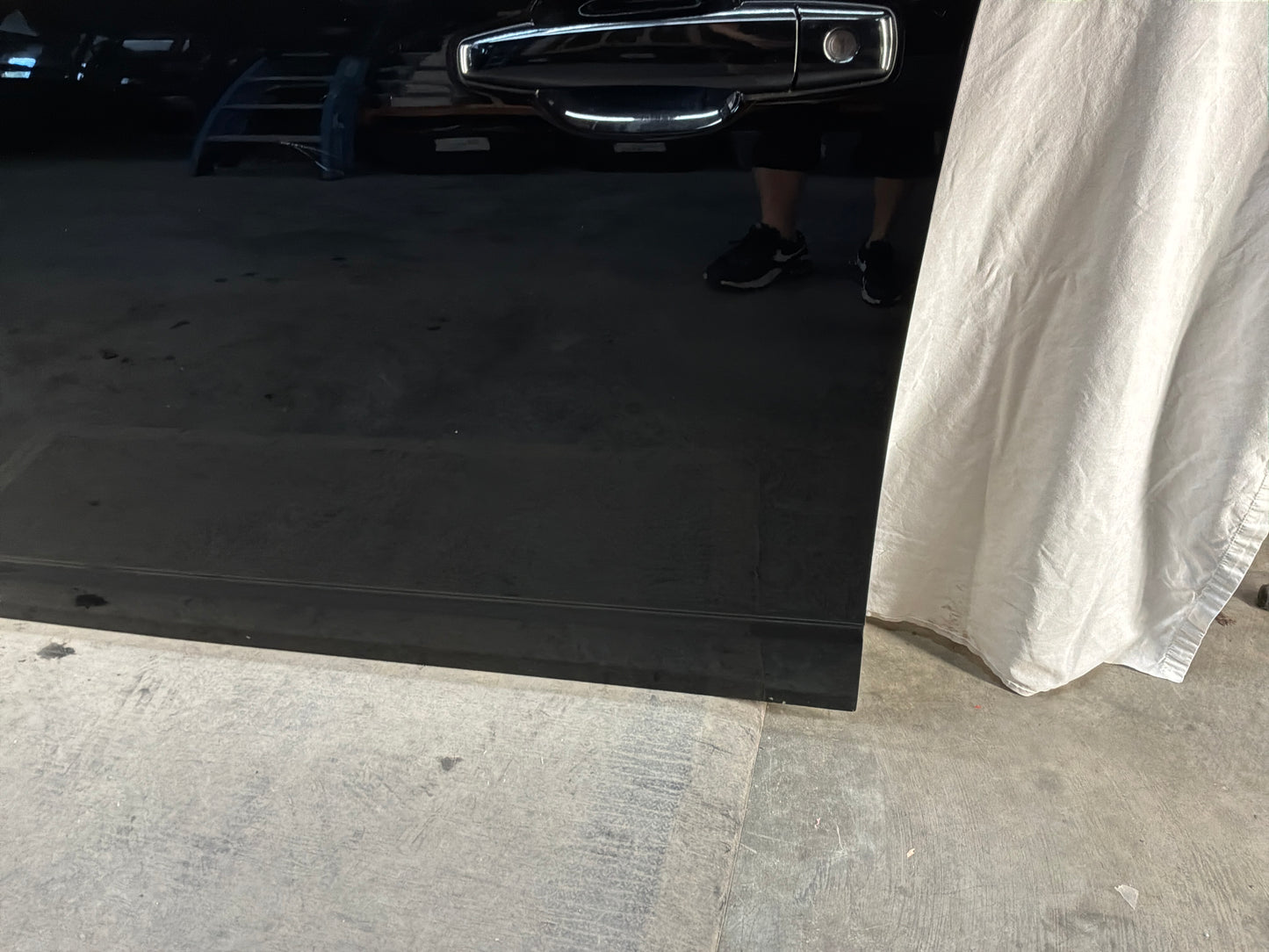 Rh front door - Day's Parts Yard