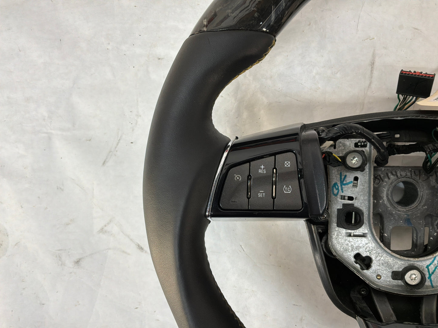 2011 Cadillac CTS-V Coupe Carbon Fiver Steering Wheel Black Leather w/ Saffron Stripe OEM