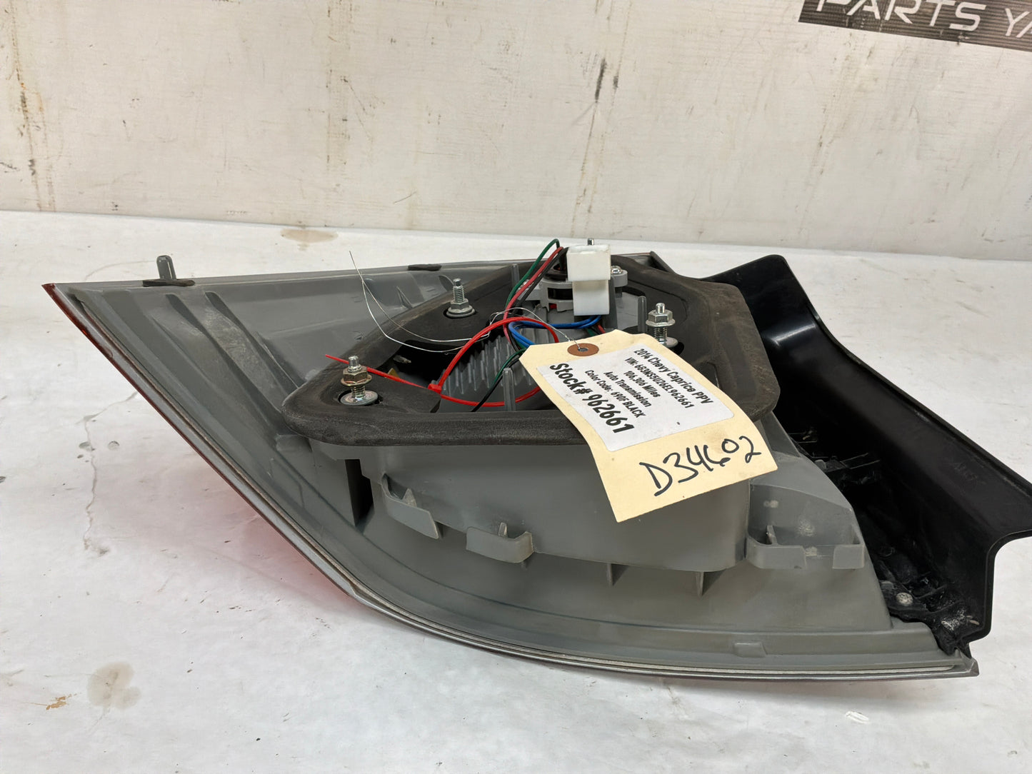 Rh taillight - Day's Parts Yard
