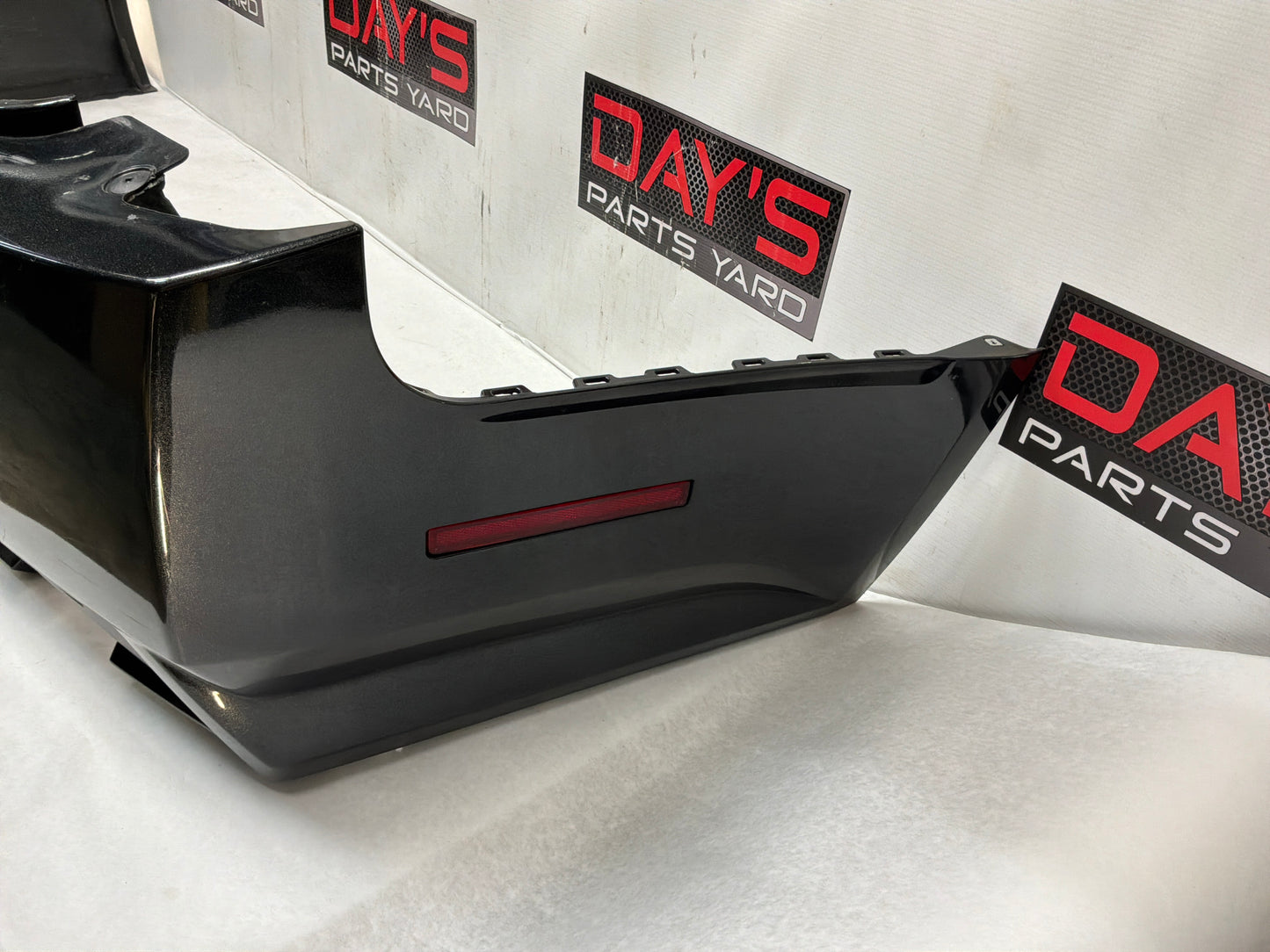 Rear bumper - Day's Parts Yard