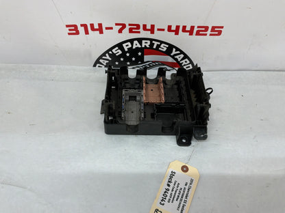 2014 Chevy SS Sedan Engine Bay Fuse Junction Box Block Panel Retainer Block OEM