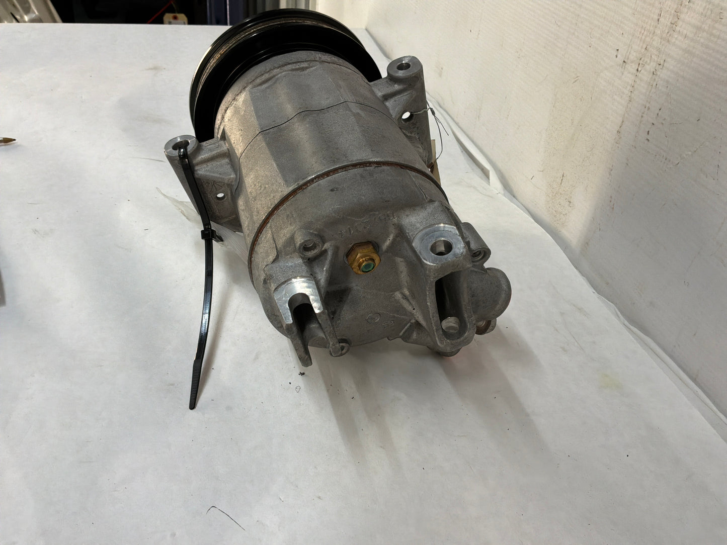 2015 Chevrolet Camaro SS 1LE AC A/C Air Conditioner Compressor & Bracket OEM