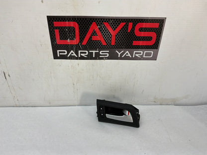 Rh front door handle - Day's Parts Yard